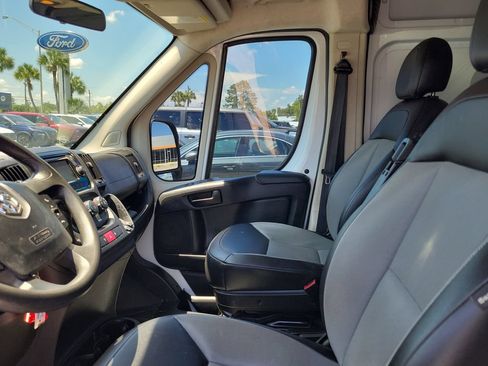 Used 2017 RAM ProMaster 2500 w/ Interior Convenience Group FWD image 17