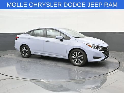 Used 2024 Nissan Versa SV FWD image 1