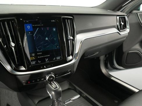 Used 2019 Volvo S60 T6 Momentum AWD/4WD image 30