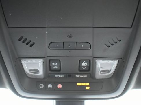 Used 2018 Cadillac XT5 Luxury w/ LPO, Wheel Lock Package image 32