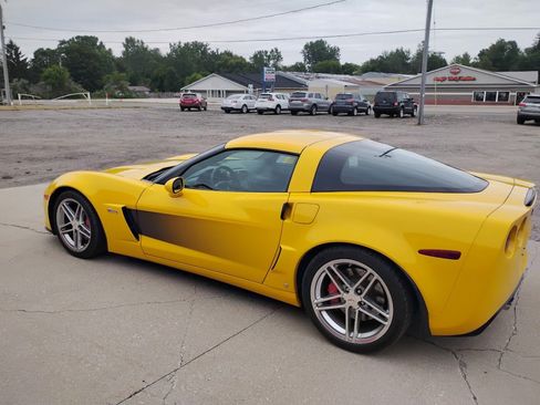Used 2007 Chevrolet Corvette Z06 w/ Preferred Equipment Group RWD image 3