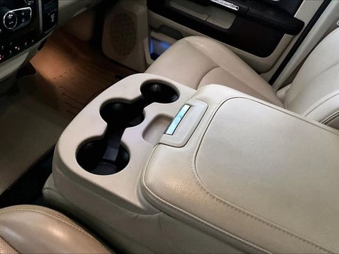 Used 2017 RAM 1500 Laramie w/ Convenience Group image 16