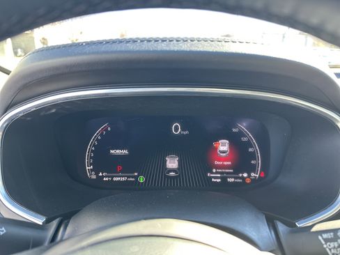 Used 2024 Acura MDX SH-AWD w/ Advance Package image 21