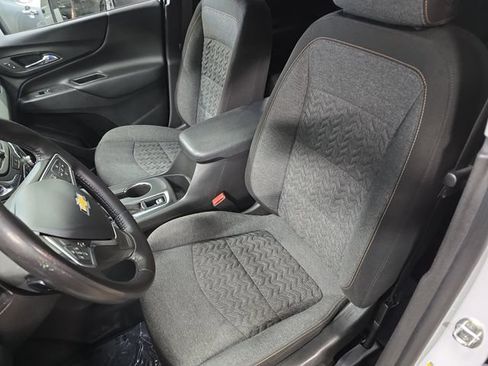 Used 2022 Chevrolet Equinox LT AWD/4WD image 15
