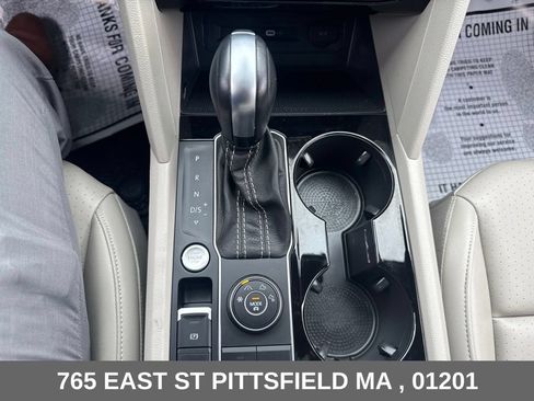 Used 2023 Volkswagen Atlas SEL AWD/4WD image 26