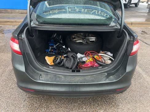 Used 2016 Ford Fusion SE image 12