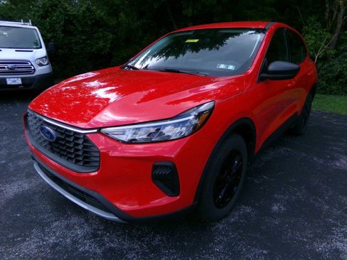 Used 2024 Ford Escape Active AWD/4WD image 4