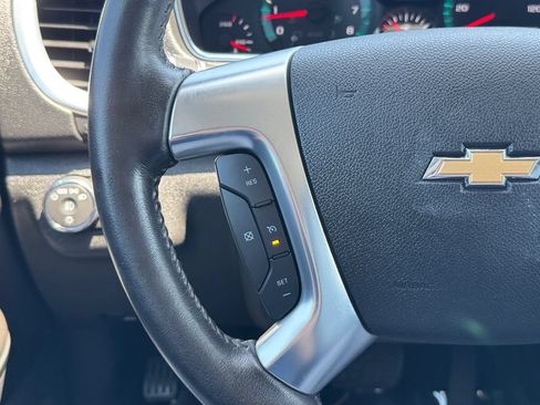 Used 2015 Chevrolet Traverse LT FWD image 11