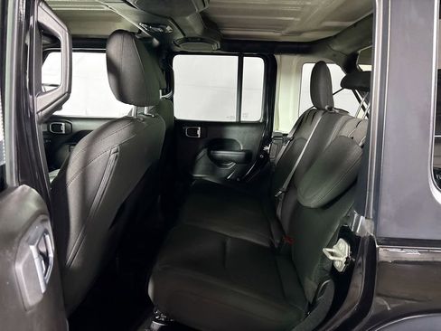 Used 2023 Jeep Wrangler Unlimited AWD/4WD image 19