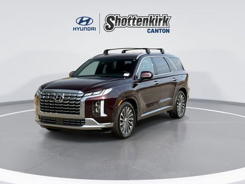 Used 2023 Hyundai Palisade Calligraphy image 4