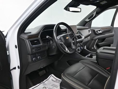 Used 2023 Chevrolet Suburban Premier RWD image 19