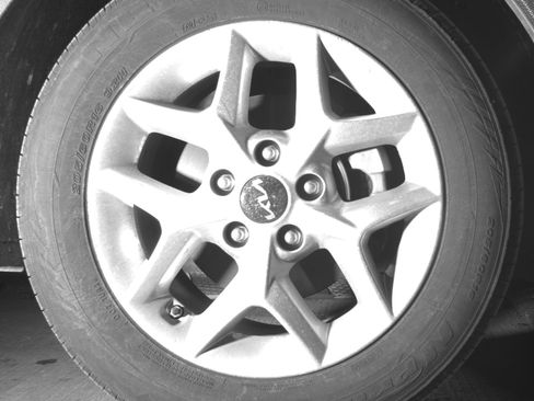 Used 2025 Kia Soul LX w/ LX Technology Package image 13