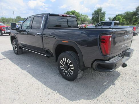 New 2026 GMC Sierra 2500 Denali Ultimate AWD/4WD image 9