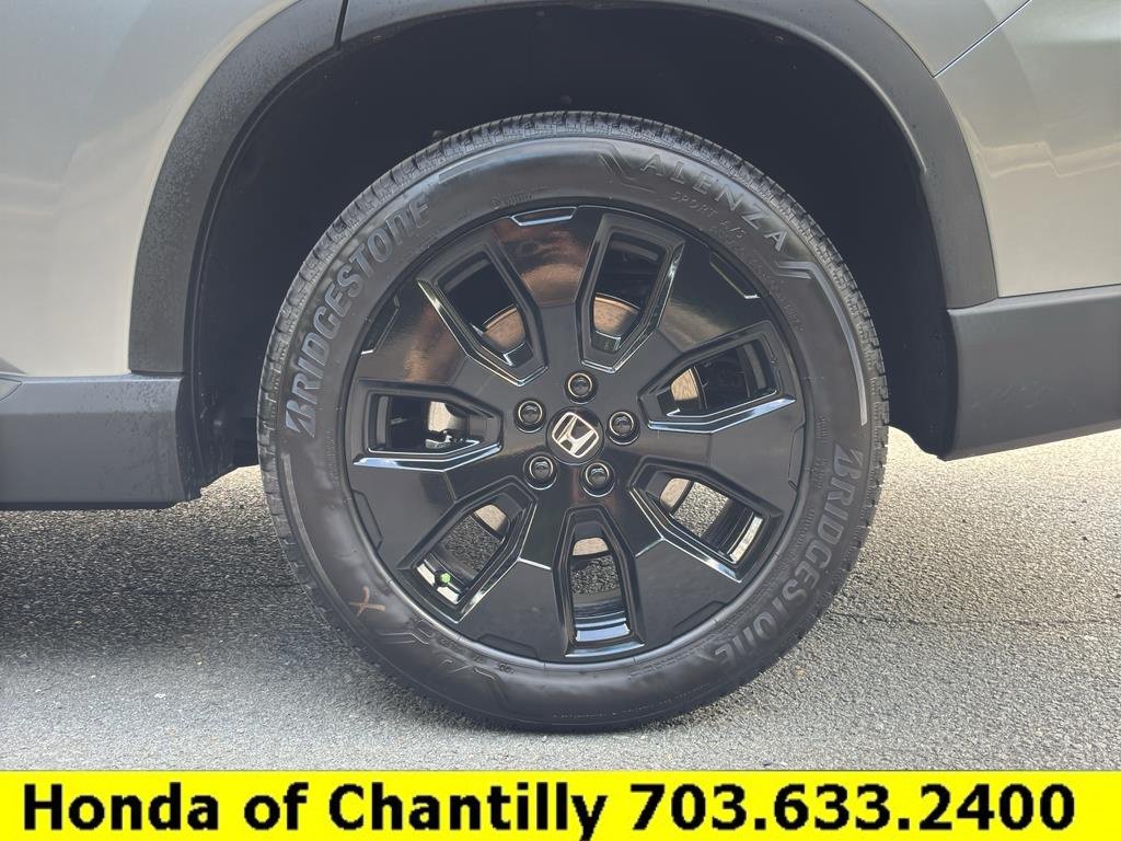 Certified 2026 Honda Pilot Black Edition image 33