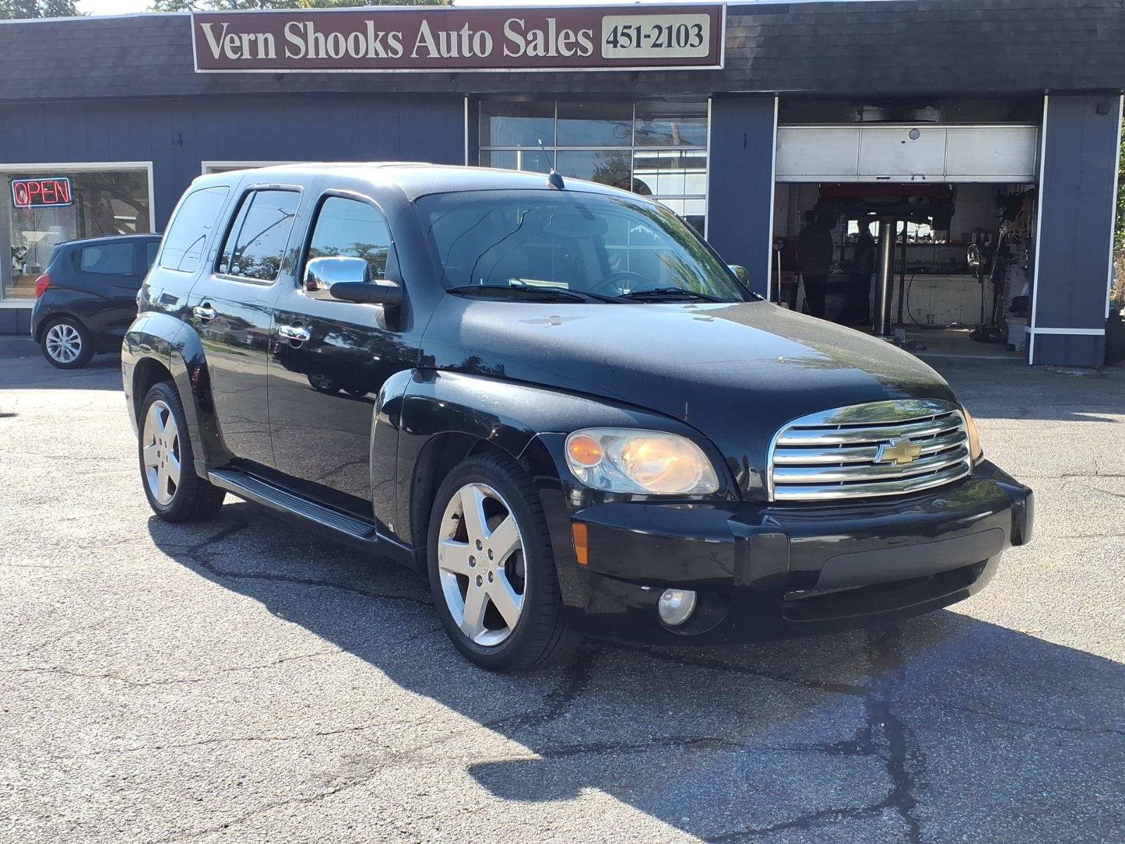 Used 2006 Chevrolet HHR LT w/ Preferred Equipment Group FWD image 4