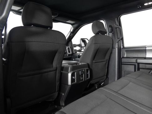 Used 2015 Ford F150 XLT w/ Equipment Group 302A Luxury image 19