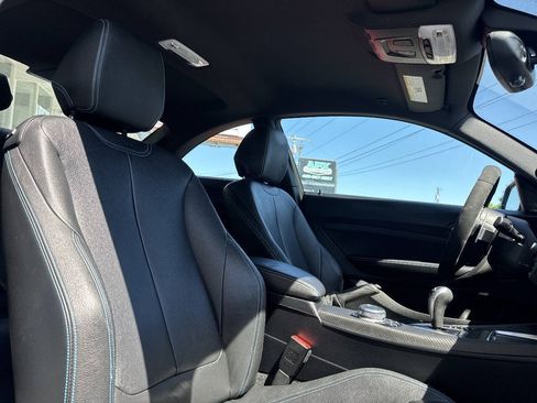 Used 2018 BMW M2 RWD image 26