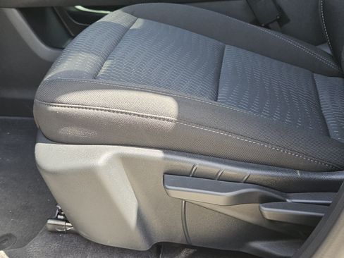 New 2026 Chevrolet Equinox LT FWD image 19