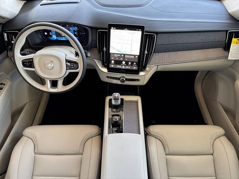 New 2026 Volvo XC90 T8 Ultra w/ Lounge Package AWD/4WD image 12