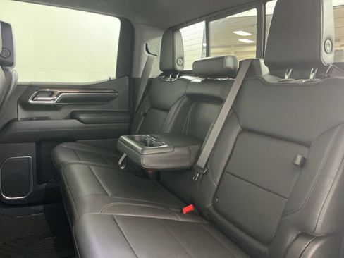 Used 2024 Chevrolet Silverado 1500 LT Trail Boss w/ Convenience Package II image 25