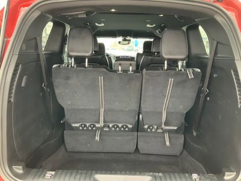 Used 2025 Chrysler Pacifica Select image 13