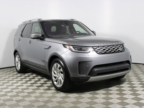 Used 2022 Land Rover Discovery S image 39