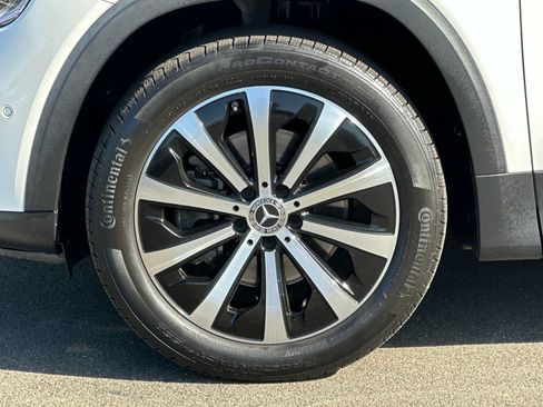Used 2021 Mercedes-Benz GLB 250 4MATIC image 34