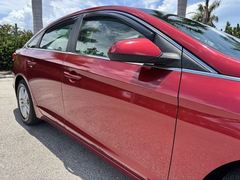 Used 2016 Hyundai Sonata SE FWD image 10