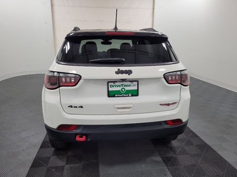 Used 2017 Jeep Compass Trailhawk w/ Popular Equipment Group AWD/4WD image 6