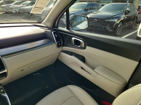 Used 2023 Kia Sorento S FWD image 14