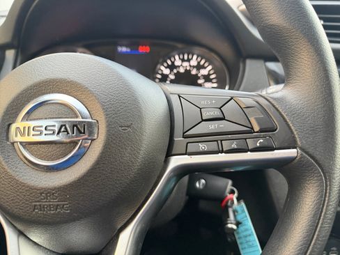 Used 2020 Nissan Rogue Sport S w/ Appearance Package FWD image 18
