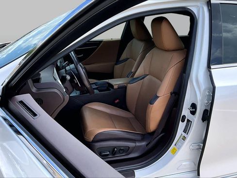 Used 2020 Lexus ES 350 w/ Premium Package FWD image 8