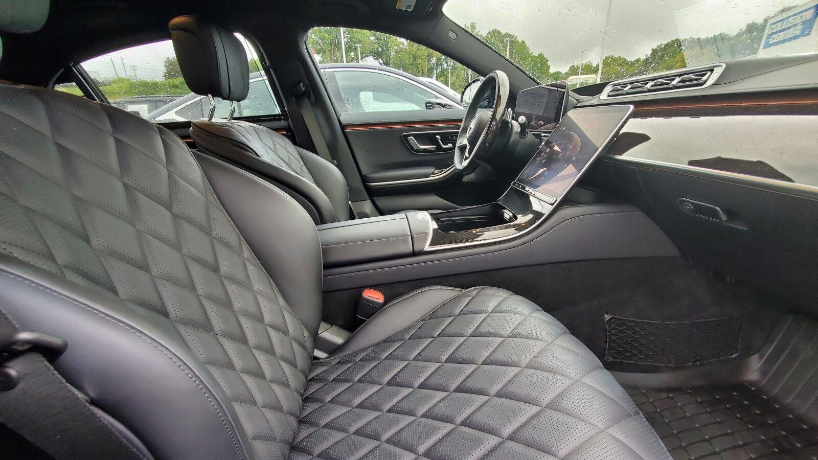 Used 2024 Mercedes-Benz S 580 4MATIC Sedan image 4