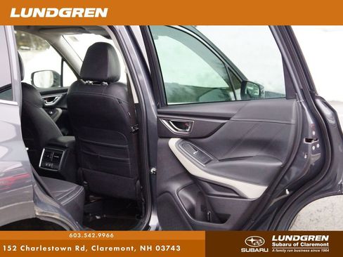 Used 2023 Subaru Forester Limited image 29