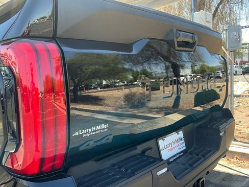 Certified 2025 Toyota Tundra SR5 AWD/4WD image 22