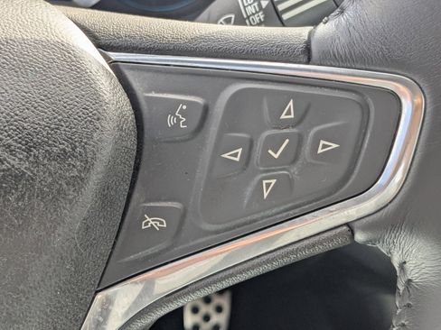 Used 2017 Chevrolet Malibu LT w/ Leather Package image 25