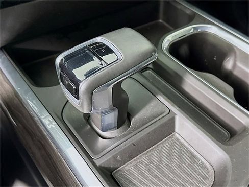 Used 2023 Chevrolet Silverado 1500 LTZ w/ LTZ Premium Package image 19