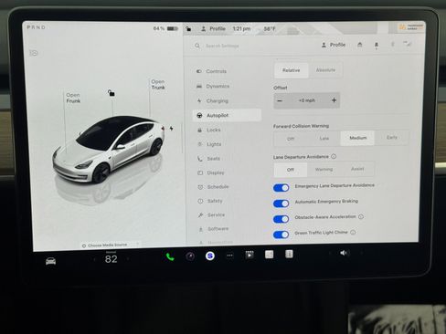 Used 2023 Tesla Model 3 Standard Range image 28