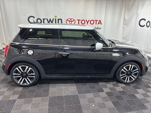 Used 2020 MINI Cooper S w/ Signature Upholstery Package FWD image 10