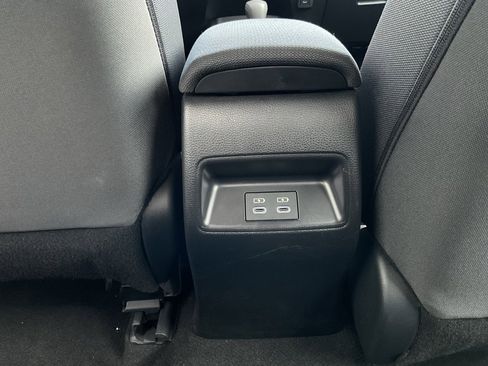 Used 2025 Toyota Corolla LE image 18