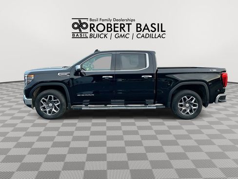 Used 2024 GMC Sierra 1500 SLT w/ SLT Premium Plus Package AWD/4WD image 5