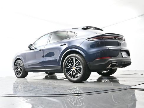 Certified 2024 Porsche Cayenne Coupe image 45