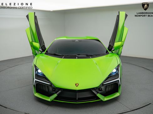 Used 2024 Lamborghini Revuelto image 9