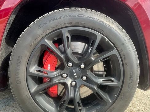 Used 2017 Jeep Grand Cherokee SRT image 18