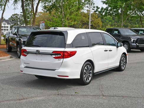 Used 2024 Honda Odyssey EX-L image 4