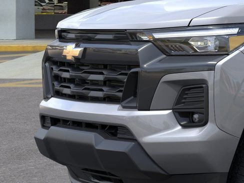 New 2026 Chevrolet Colorado LT image 13