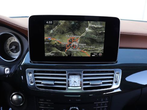 Used 2018 Mercedes-Benz CLS 550 w/ Premium 2 Package image 47