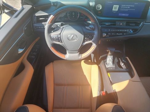 Used 2025 Lexus ES 350 Ultra Luxury FWD image 3
