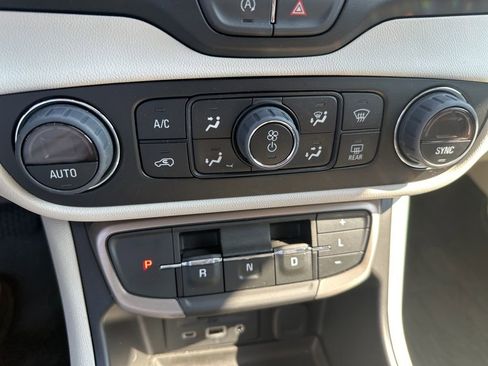 Used 2023 GMC Terrain Denali w/ LPO, Floor Liner Package AWD/4WD image 10