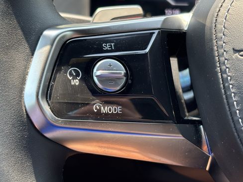 Used 2023 BMW i7 xDrive60 w/ Executive Package 2 AWD/4WD image 19